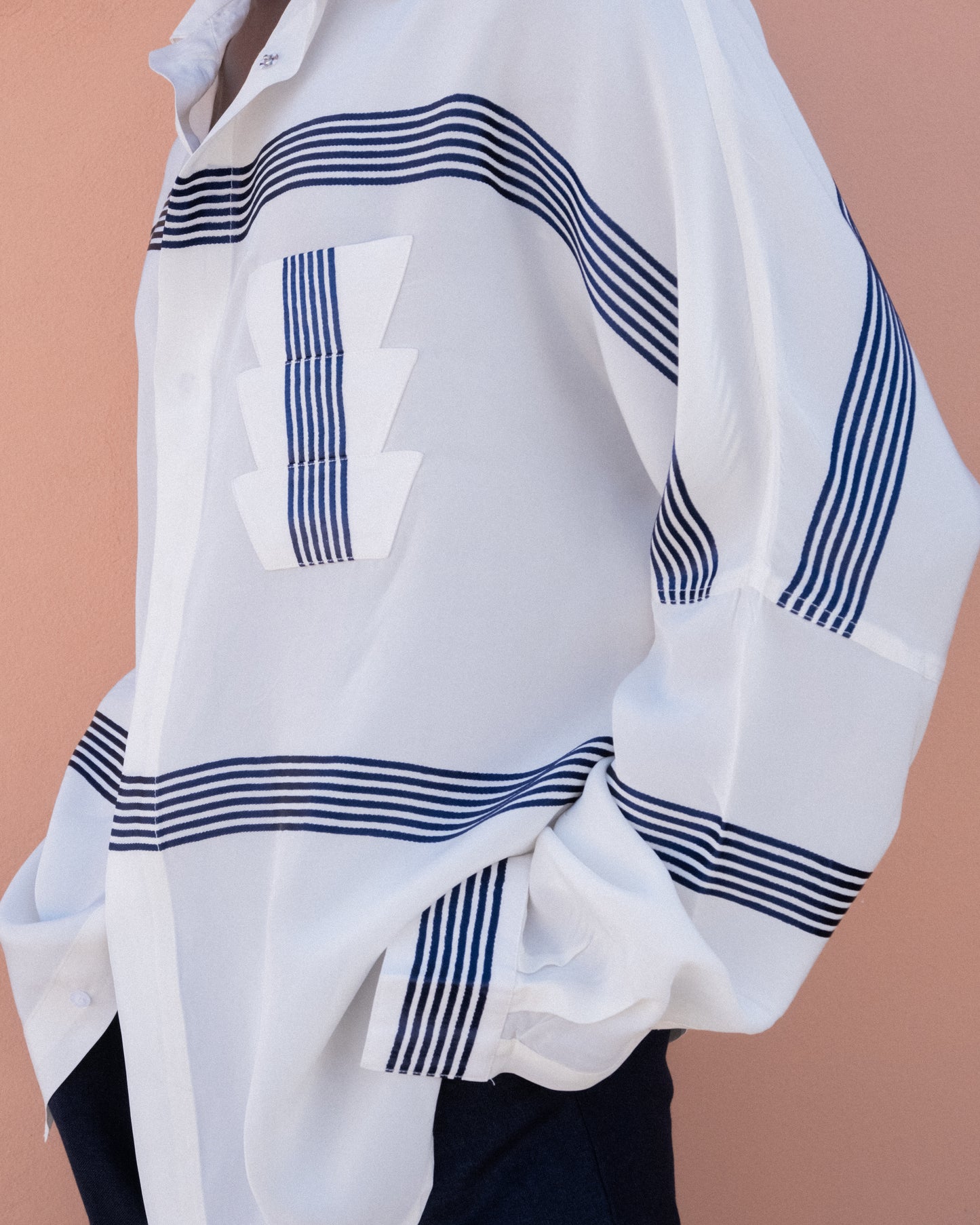 LINEAR ARCHI-KECH SHIRT